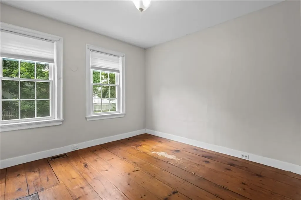 189 Danielson Pike Scituate RI 02857