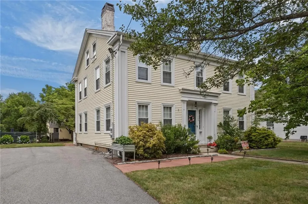 189 Danielson Pike Scituate RI 02857