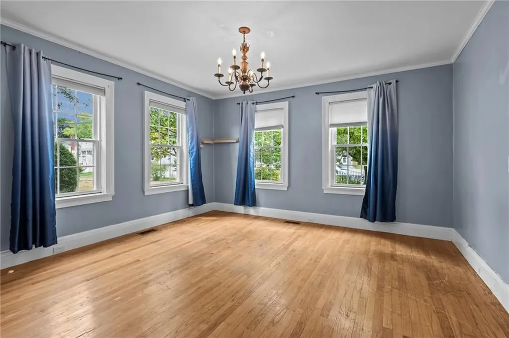 189 Danielson Pike Scituate RI 02857