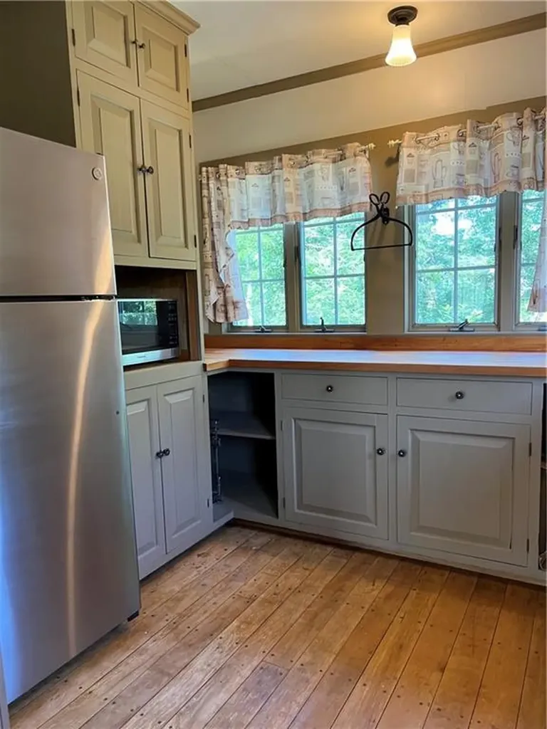 189 Danielson Pike Scituate RI 02857