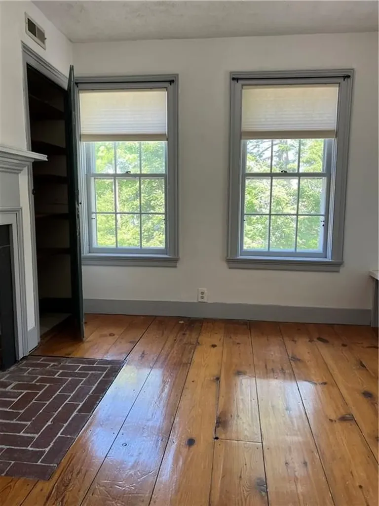 189 Danielson Pike Scituate RI 02857