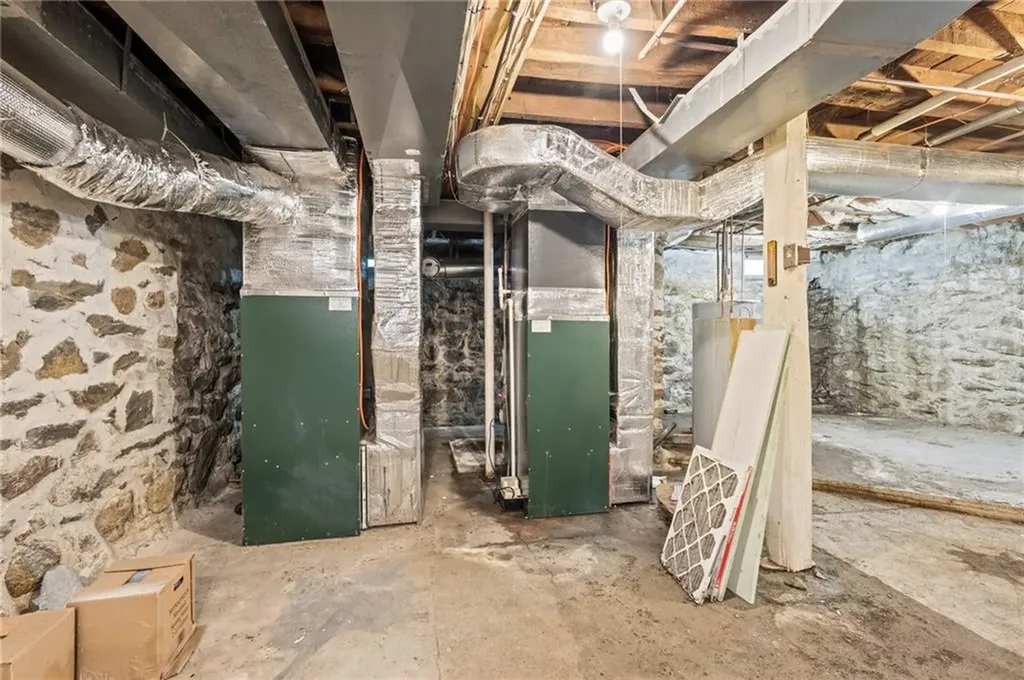189 Danielson Pike Scituate RI 02857