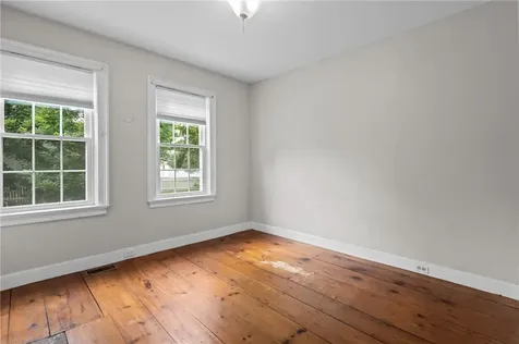 189 Danielson Pike Scituate RI 02857