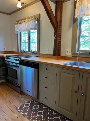 189 Danielson Pike Scituate RI 02857