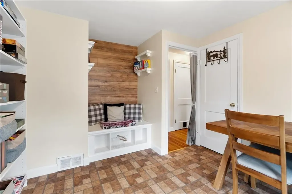 64 Guilford Drive Warwick RI 02886