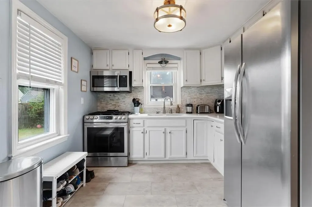 64 Guilford Drive Warwick RI 02886