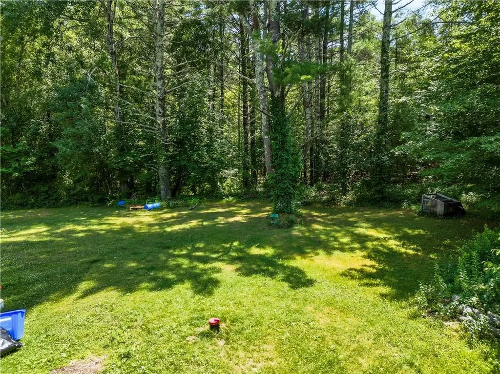 40 Nipmuck Trail West Greenwich RI 02817