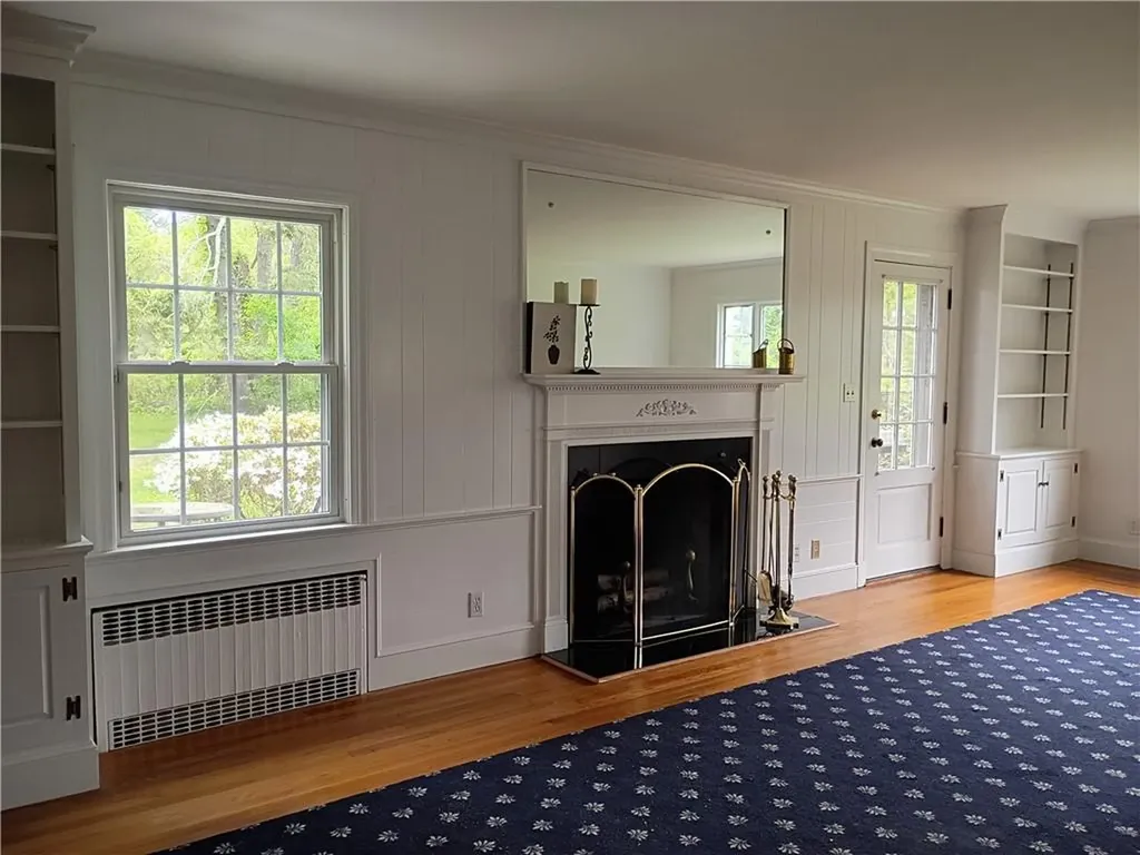 6 Old Pound Hill Road North Smithfield RI 02896