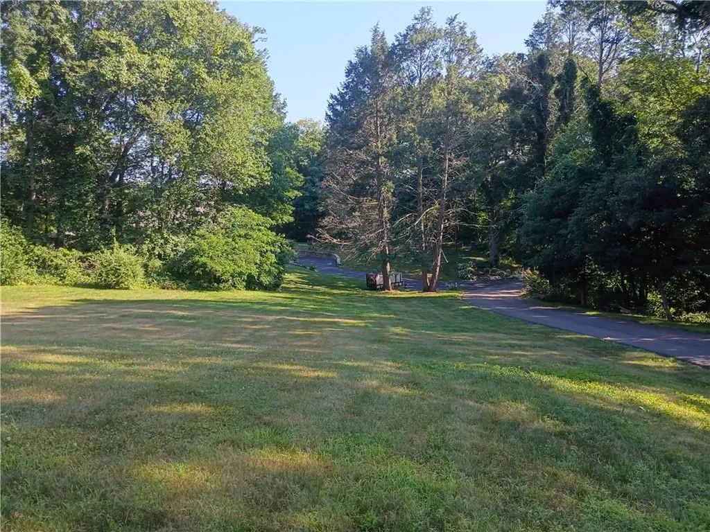 6 Old Pound Hill Road North Smithfield RI 02896