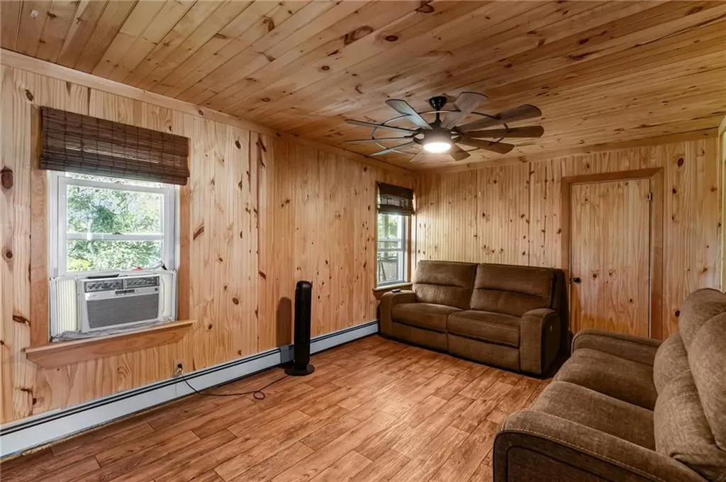 43 Pearl Street Lincoln RI 02838