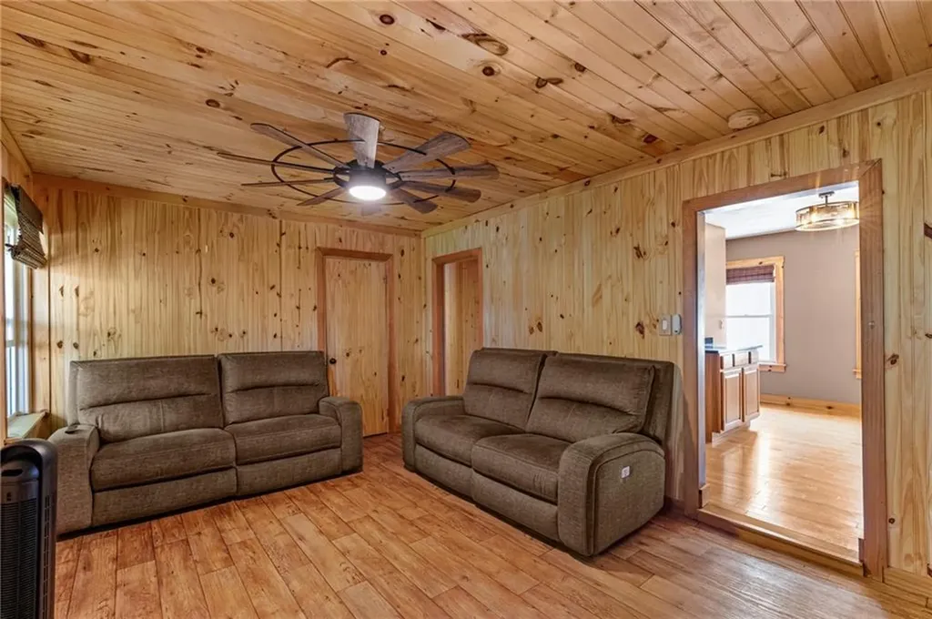 43 Pearl Street Lincoln RI 02838