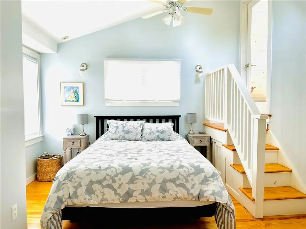 7 15th Avenue Warwick RI 02886