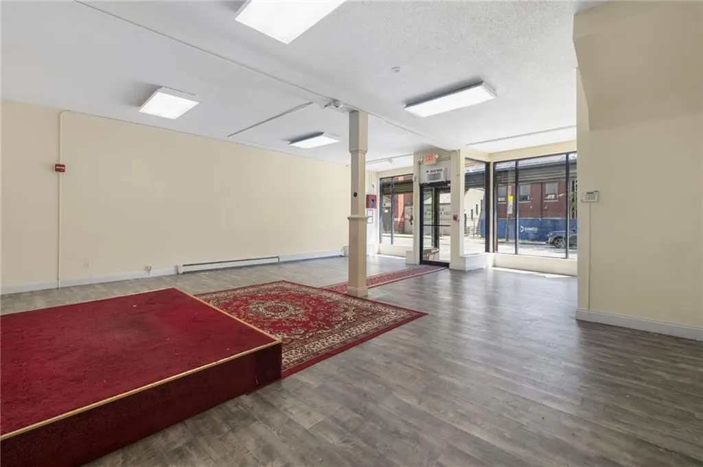 559 Branch Avenue Providence RI 02904