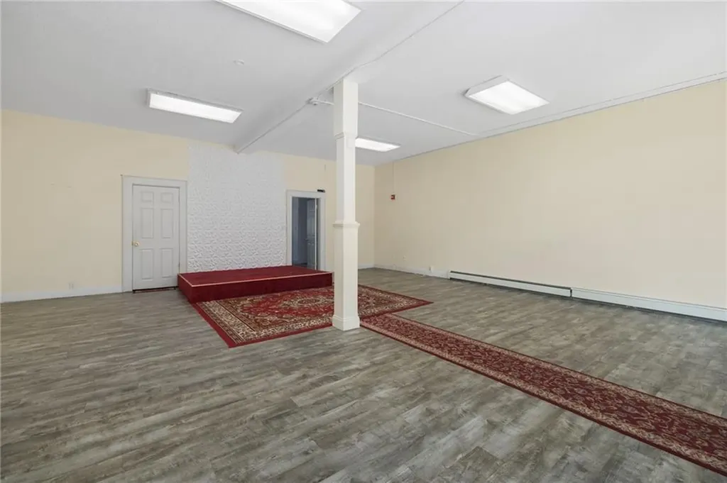 559 Branch Avenue Providence RI 02904