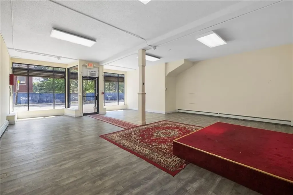559 Branch Avenue Providence RI 02904