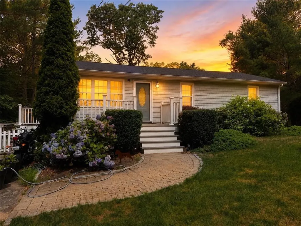 408 Gardiner Road Richmond RI 02892