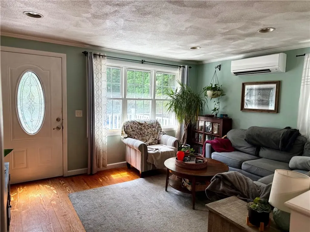 408 Gardiner Road Richmond RI 02892