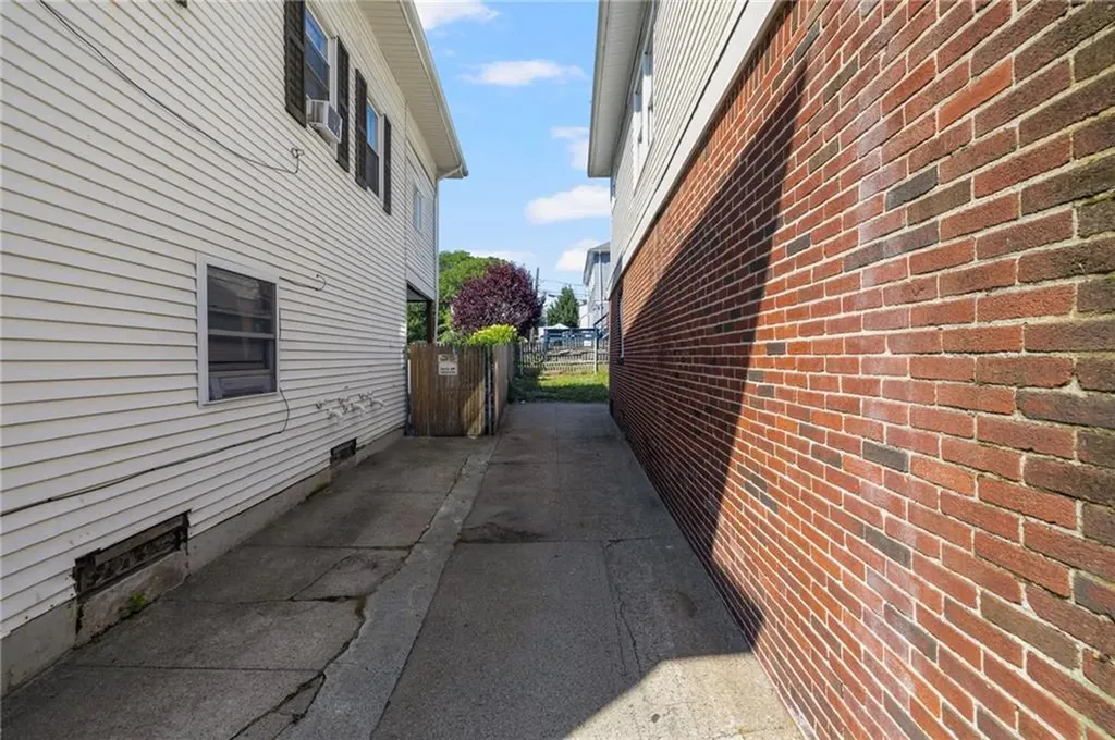 559 Branch Avenue Providence RI 02904