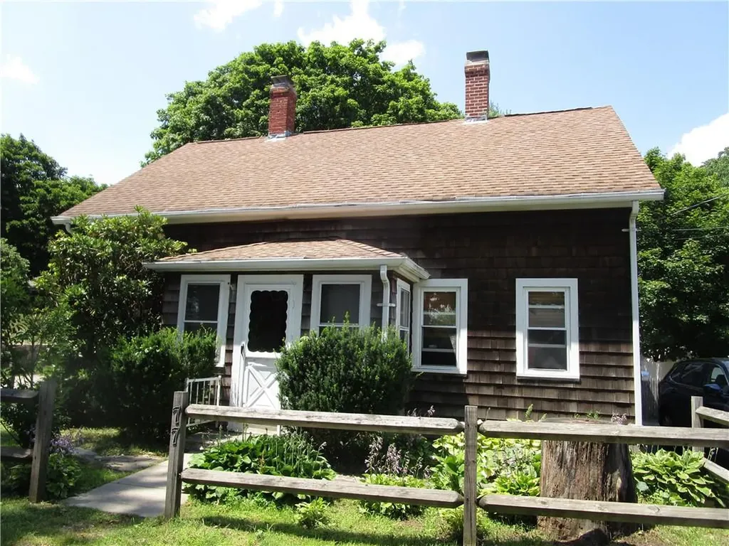 77 Main Street North Smithfield RI 02876