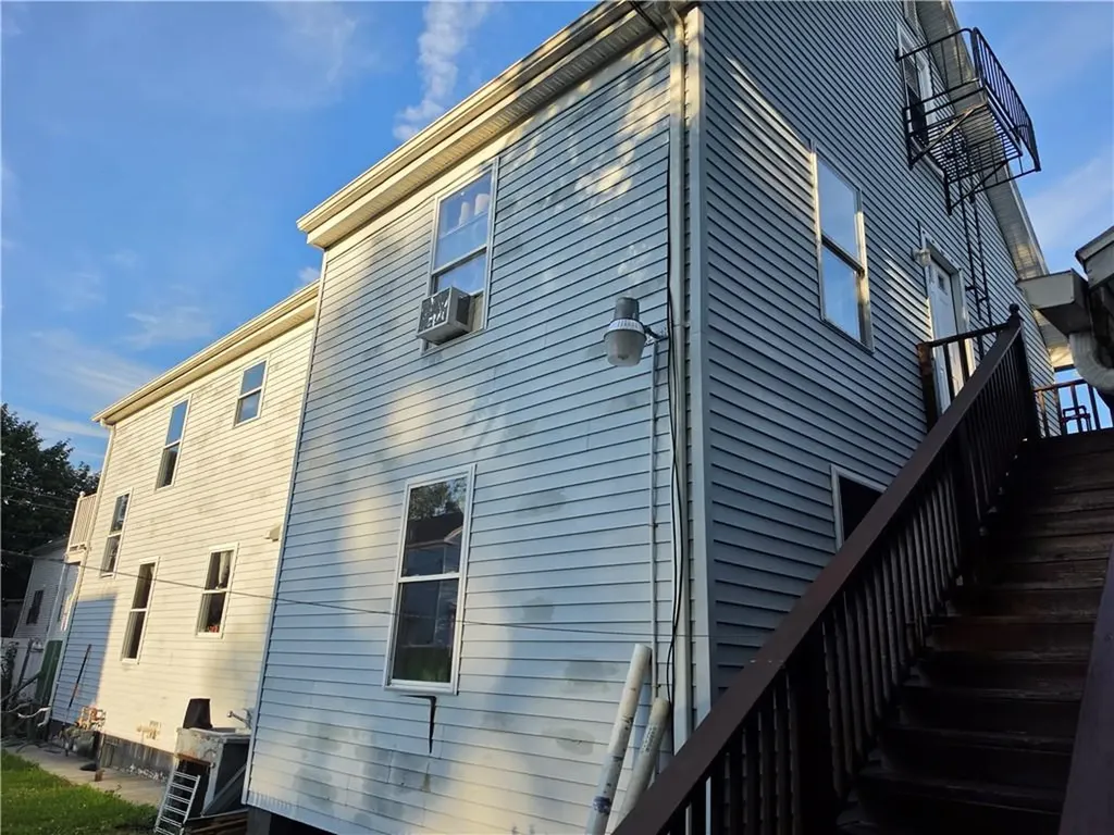 28 Benedict Street Providence RI 02907