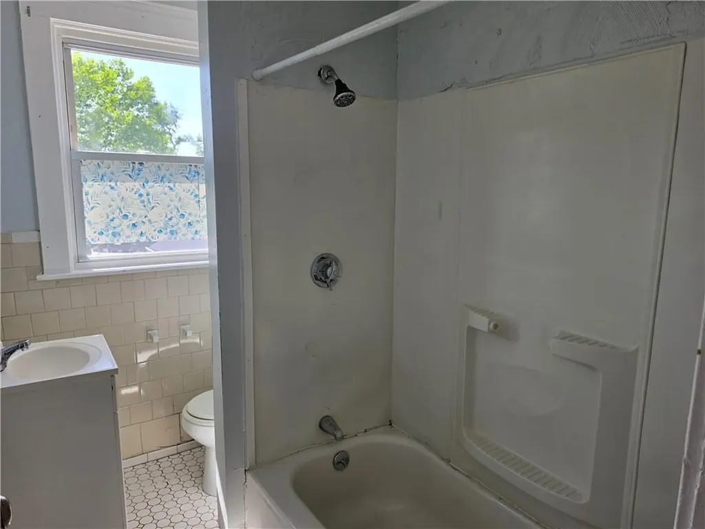 112 Bernon Street Providence RI 02908