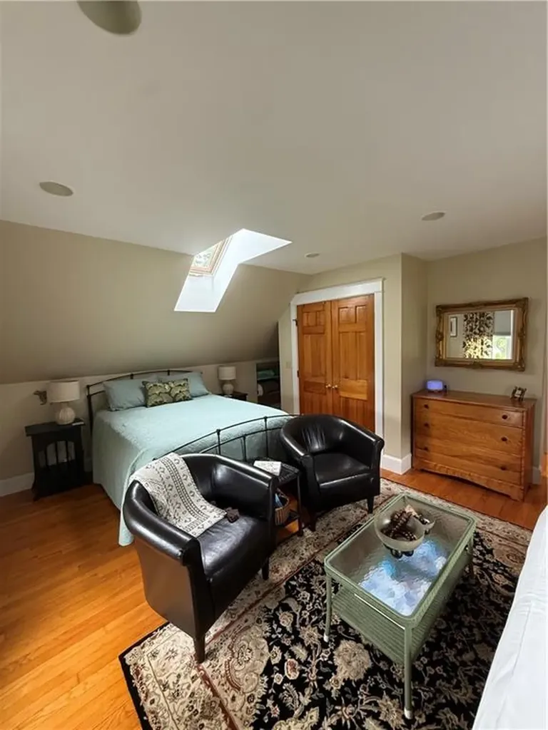 141 Coggeshall Avenue Newport RI 02840