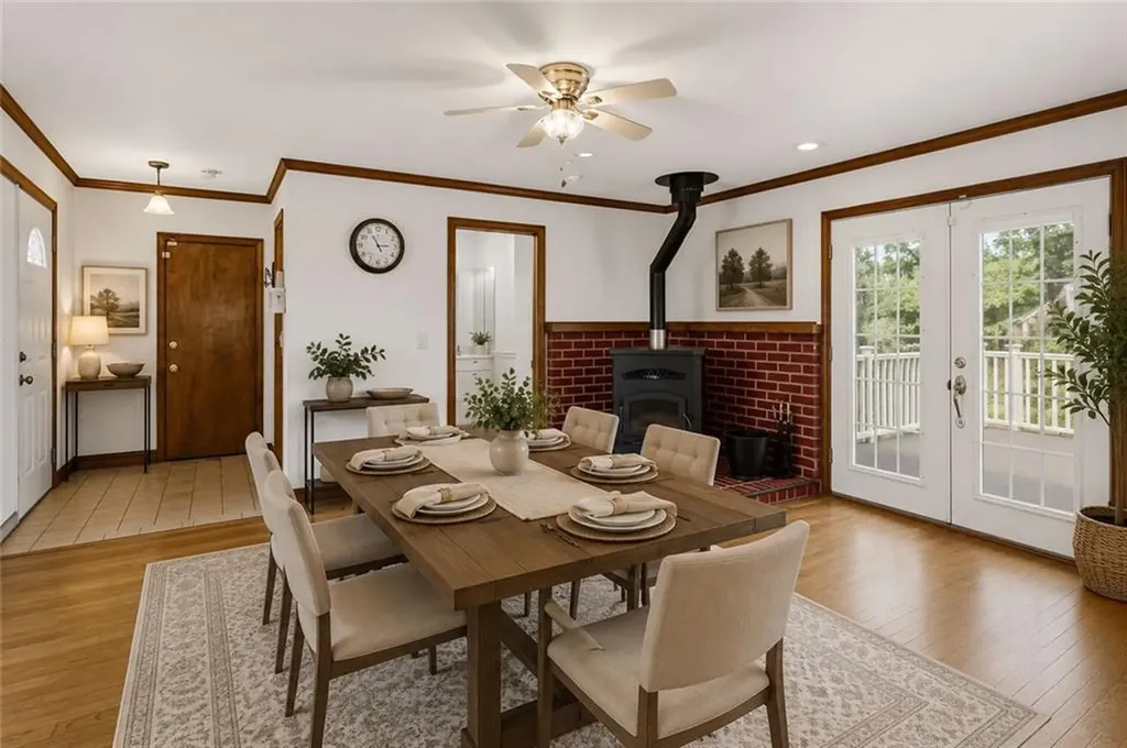 36 Holly Lane Tiverton RI 02878
