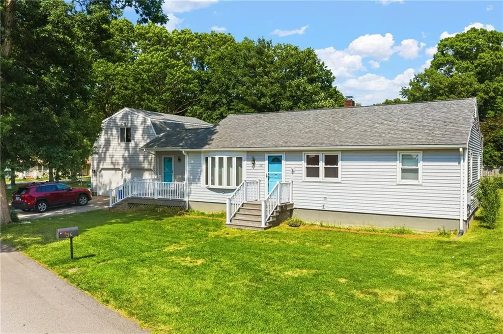 36 Holly Lane Tiverton RI 02878