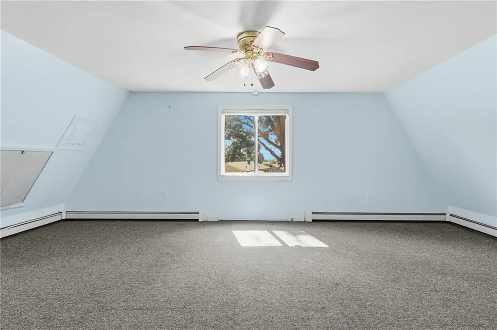 36 Holly Lane Tiverton RI 02878
