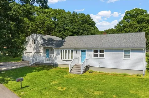 36 Holly Lane Tiverton RI 02878