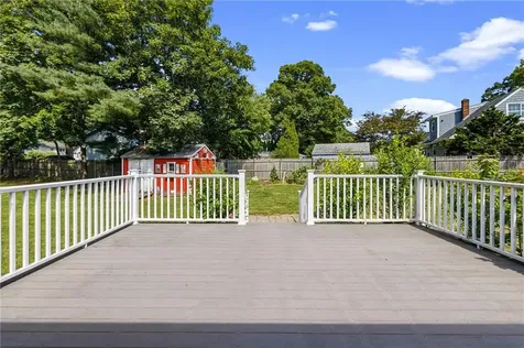 36 Holly Lane Tiverton RI 02878