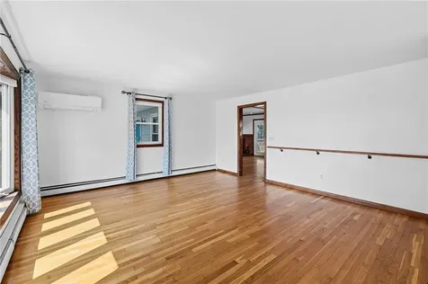 36 Holly Lane Tiverton RI 02878