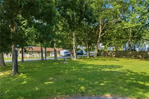 36 Holly Lane Tiverton RI 02878