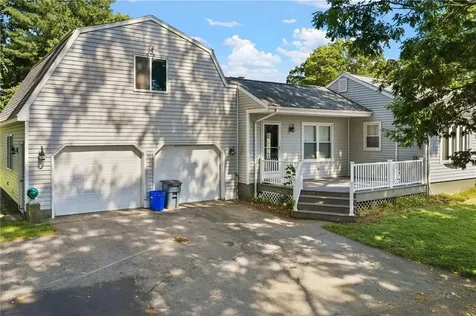 36 Holly Lane Tiverton RI 02878