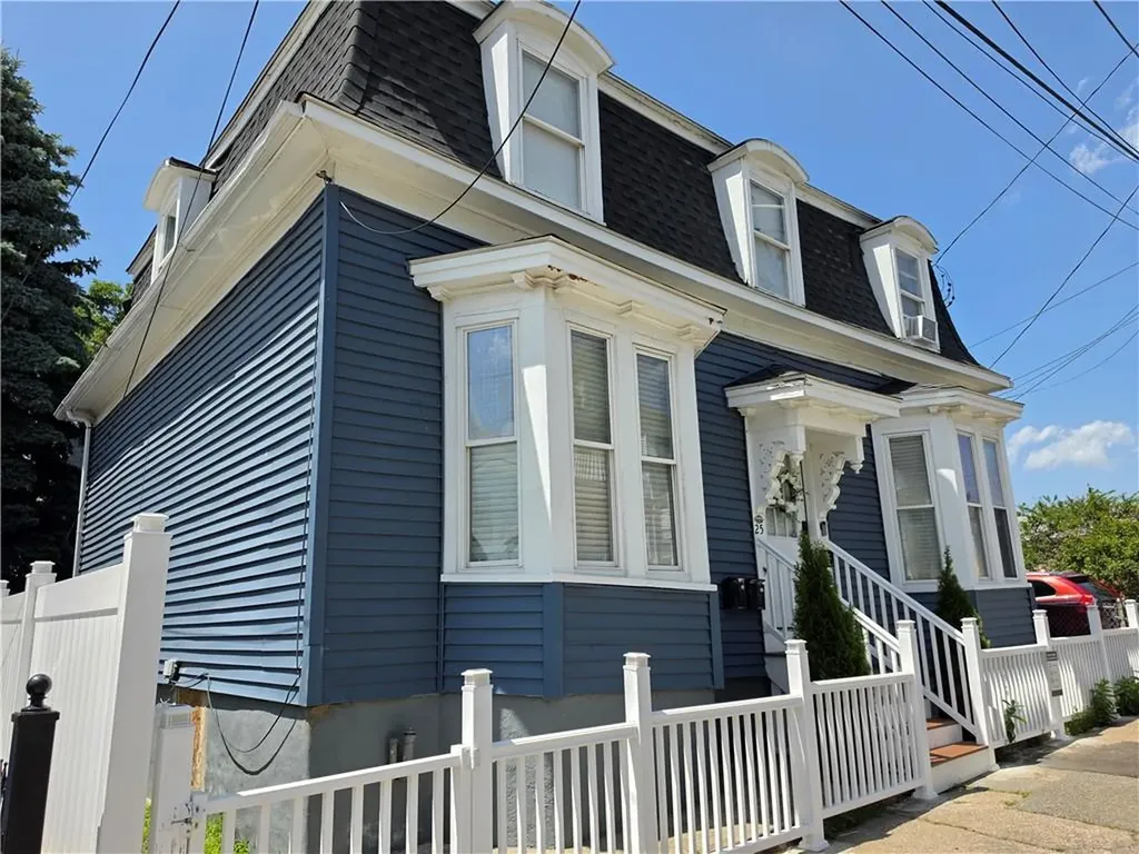 25 Seabury Street Providence RI 02909