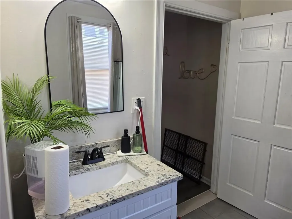 25 Seabury Street Providence RI 02909