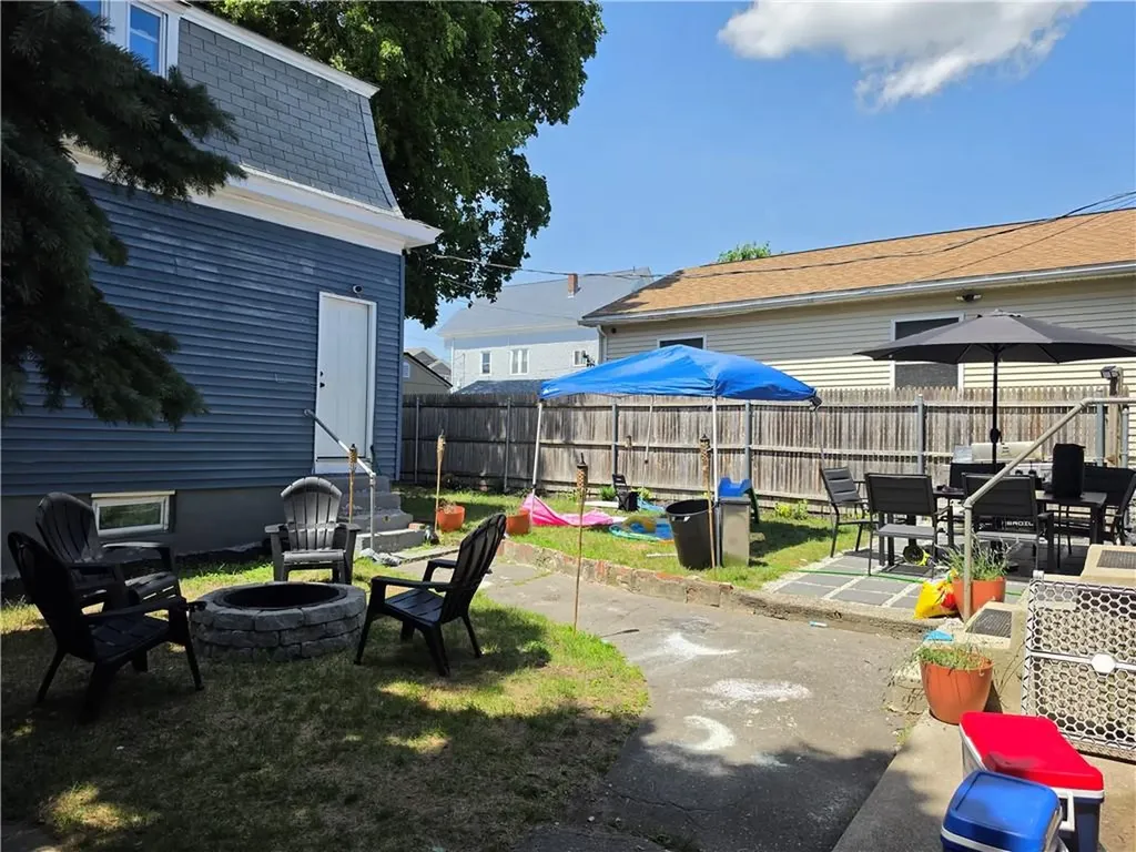 25 Seabury Street Providence RI 02909