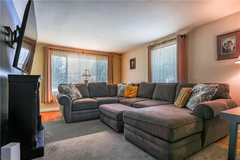 194 Vallette Street Cranston RI 02920