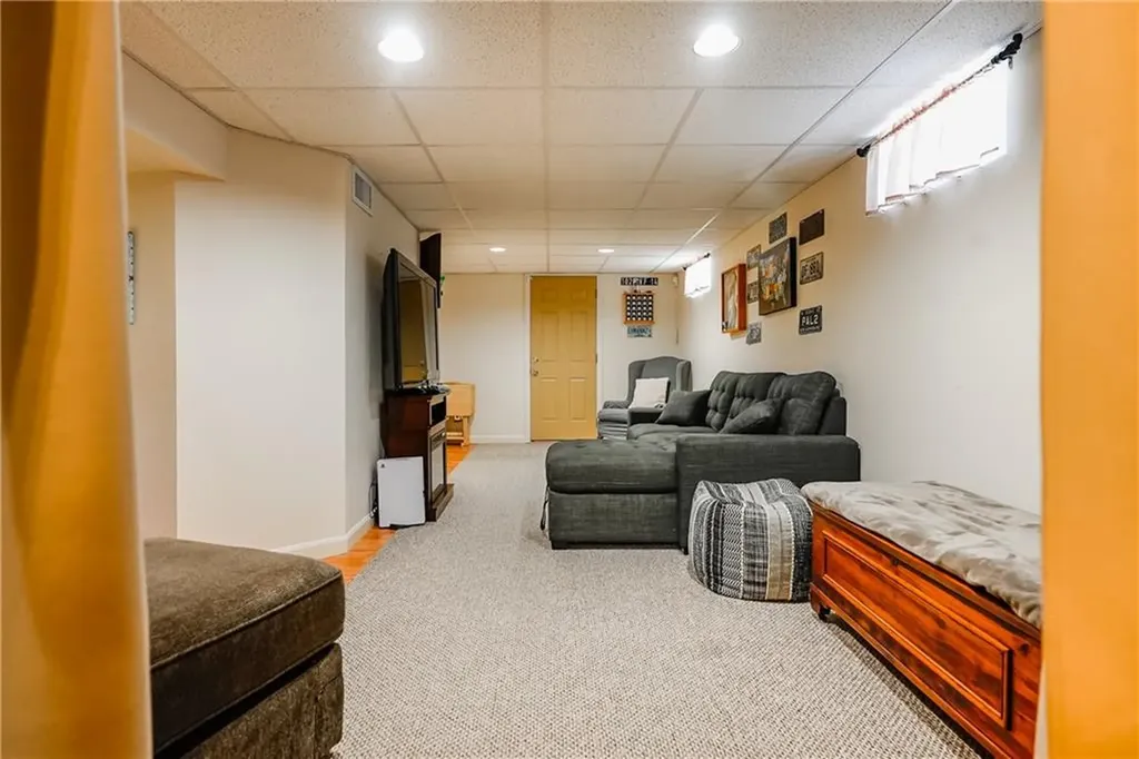194 Vallette Street Cranston RI 02920
