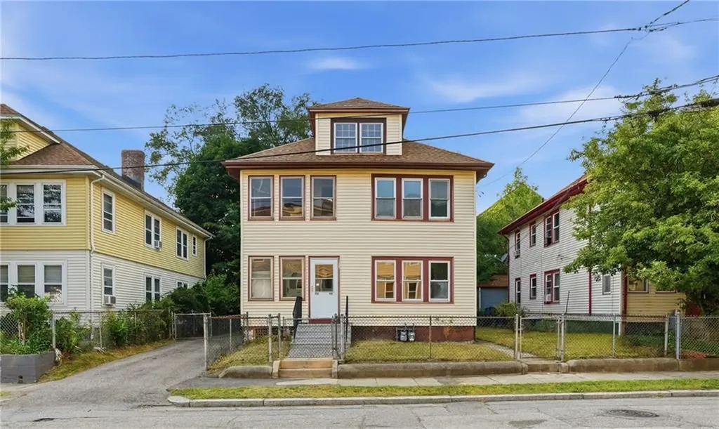 46 48 Ponagansett Avenue Providence RI 02909