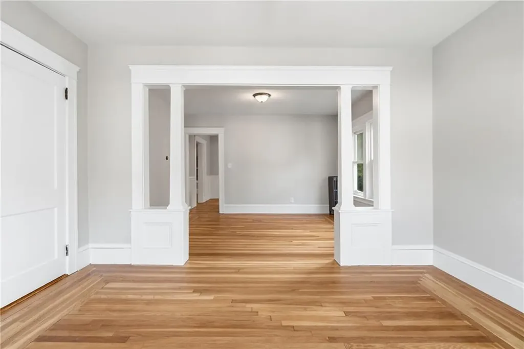 46 48 Ponagansett Avenue Providence RI 02909