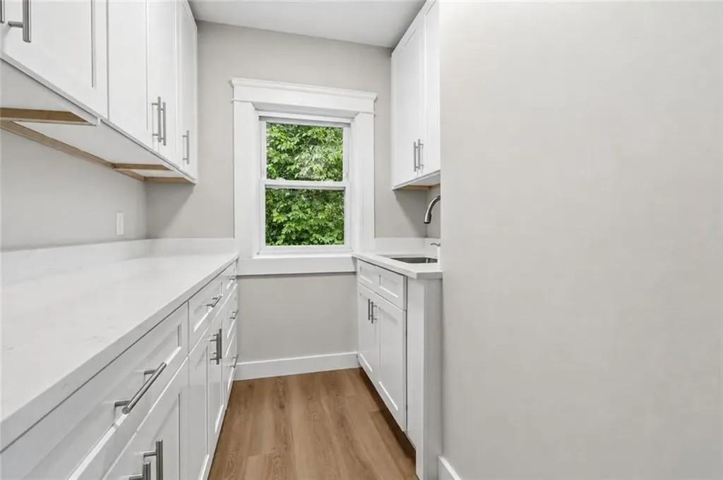 46 48 Ponagansett Avenue Providence RI 02909