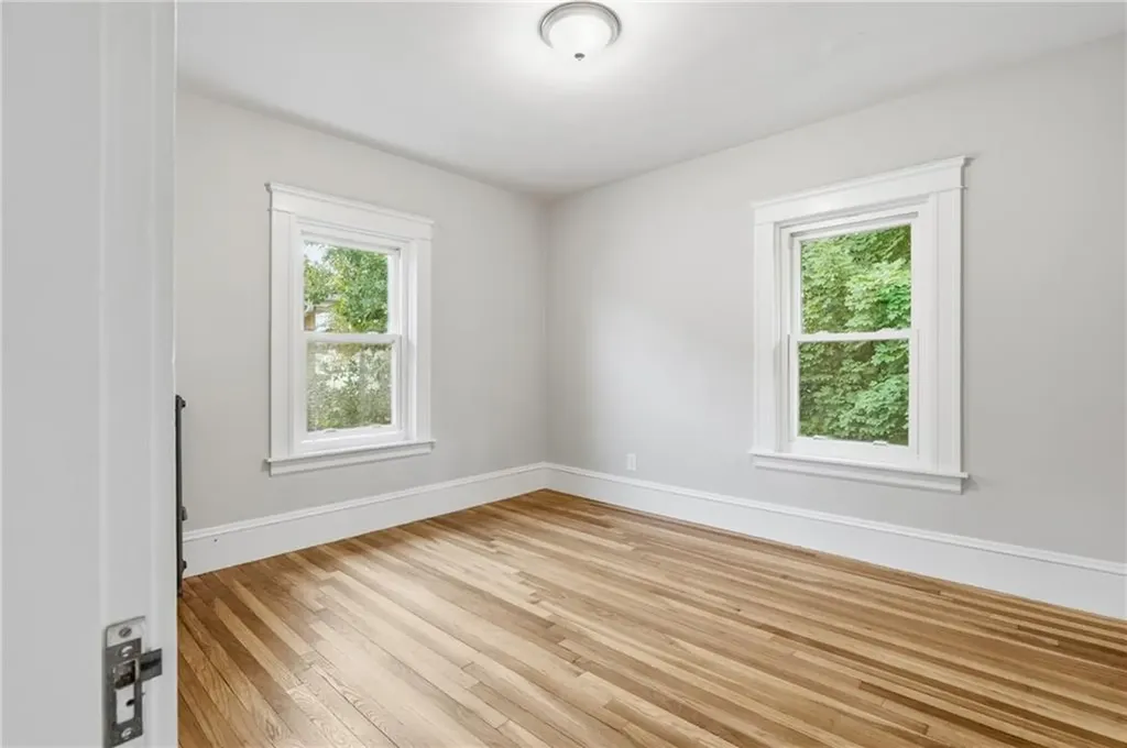 46 48 Ponagansett Avenue Providence RI 02909