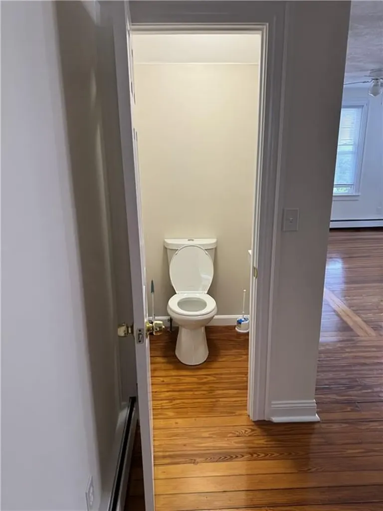 7 Whitwell Avenue Newport RI 02840