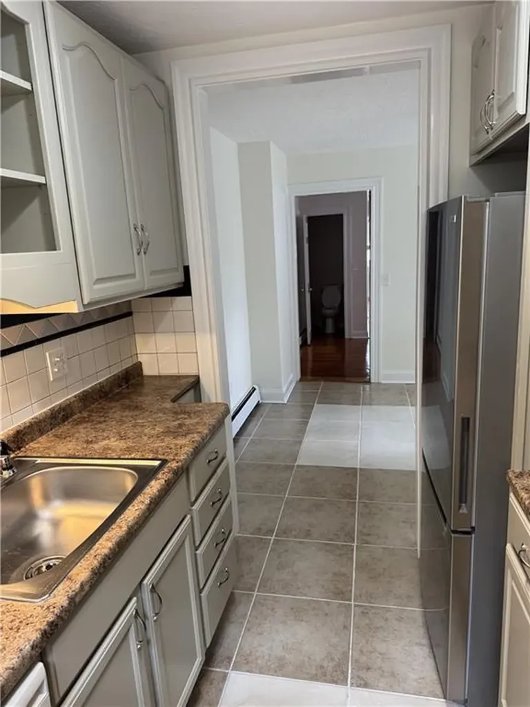 7 Whitwell Avenue Newport RI 02840