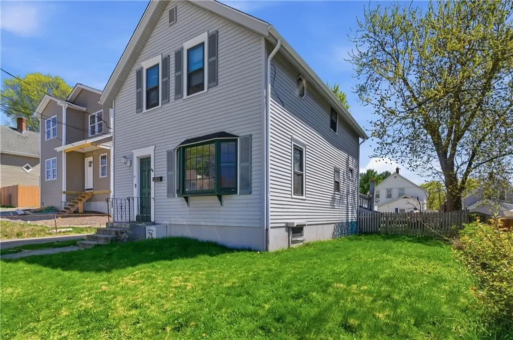 25 Hoppin Avenue East Providence RI 02915