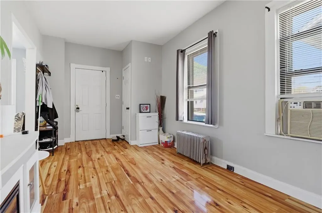 25 Hoppin Avenue East Providence RI 02915