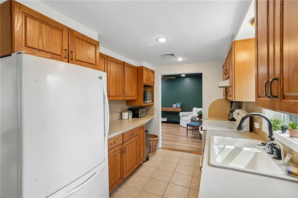 64 Ticonderoga Drive Warwick RI 02889