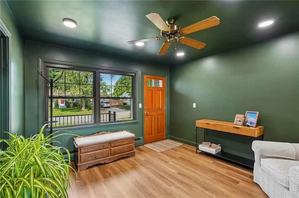 64 Ticonderoga Drive Warwick RI 02889