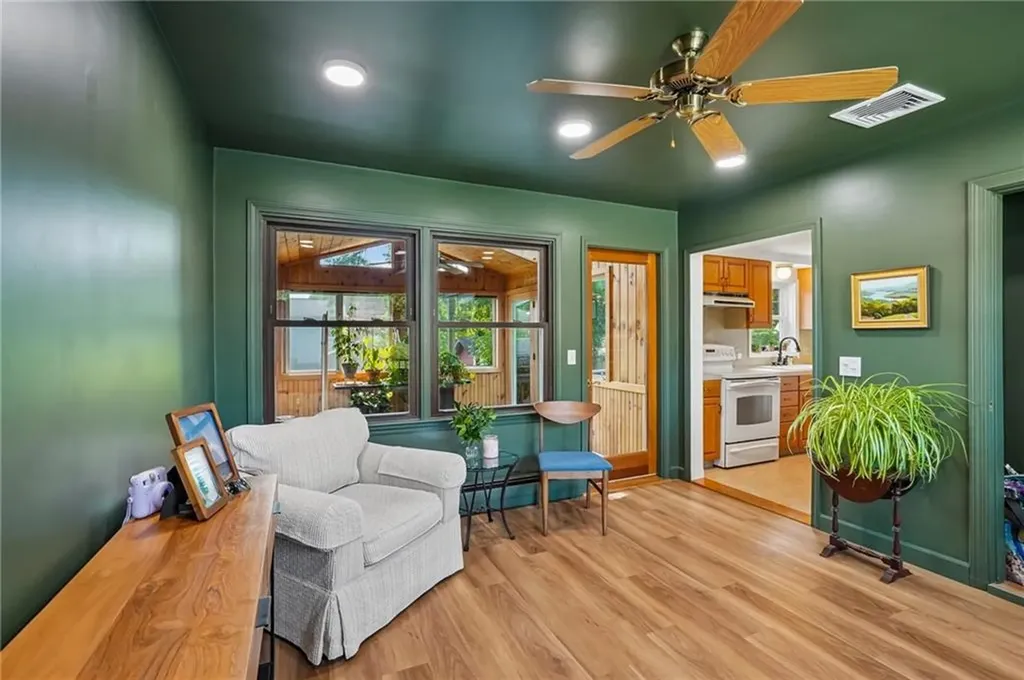 64 Ticonderoga Drive Warwick RI 02889